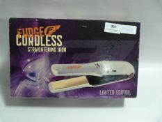 FUDGE CORDLESS STRAIGHTENING IRON
