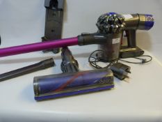 *DYSON V6 ABSOLUTE VACUUM