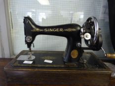 SINGER SEWING MACHINE