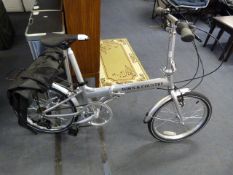 *TOWN & COUNTRY FOLDING BICYCLE
