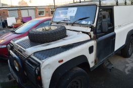 Land Rover Defender 110 REG: J421 TOH