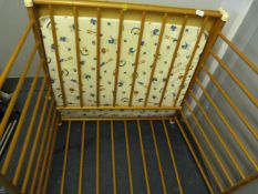 1950's Childrens Playpen