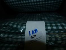 *100 Green and White Gingham Tablecloths