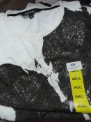 *Five Screen Printed Ladies T-shirts Size:Small