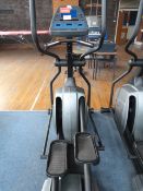 *Johnson E7000 Elliptical Trainer