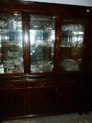 Fine Quality Reproduction Mahogany Mirrored Back Display Unit with String Inlaid Detail