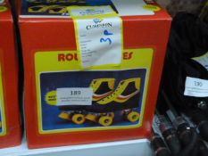 *Three Pairs of Size:35 Roller Boots