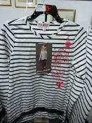 *Girl's Blouses and Trouser (Black and White) Age: 8