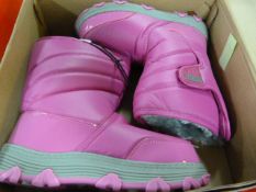 *Khombu Children's Boots (Pink) Size: 11