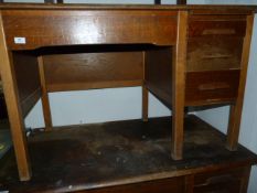 Single Pedestal Desk
