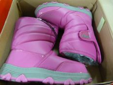 *Khombu Children's Boots (Pink) Size: 1