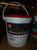 B&Q Wall Tile Adhesive and Grout