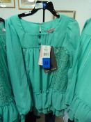 *Girl's Blouse and Trouser Set (Green and Blue) Age: 10