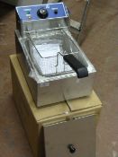 *Ace Catering Stainless Steel Countertop Electric Single Basket Fryer Model: EF-81L (New and Boxed)