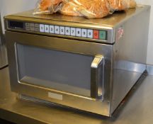 1 x Panasonic Commercial Microwave Oven - Medium to High Powered 1800w - Stainless Steel - 240v -
