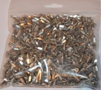 Approx 1,000 x PC Case Motherboard Riser Screws - Unused - 1kg Bag - CL010 - Location: Altrincham