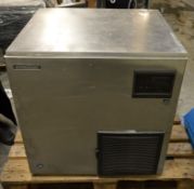 1 x Hoshizaki Ice Maker (Nugget) FM-1000 AKE-N-SB - Good Condition - Size: 780 x 762 x 700mm Ref: