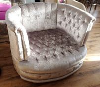 1 x - Dimensions: W x H x D  - Ref: DE131 (PAU) - CL122 - Location: Bury BL8All furniture items