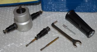 1 x Double Headed Sheet Metal Cutting Nibbler Tool - Model YET160A - CL300 - Ref PC288 - Location:
