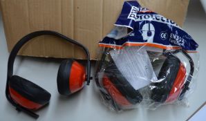 15 x Sets of Ear Protectors - Includes New and Unuseds Sets - CL300 - Ref PC693 - Location: