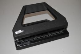 1 x Staples Heavy Duty 4 Hole Adjustable Punch - Office Stationary - CL300 - Ref PC432 - 30 Sheet