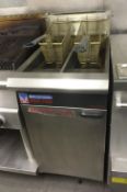 1 x Blue Seal Evolution Series GT46 - 450mm Commercial Gas Fryer - Dimensions: W: 45 x D: 81.2 x