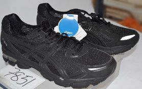 1 x Pair Of ASICS 