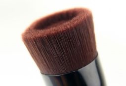 1 x Bare Escentuals bareMinerals “BARESKIN” Pure Brightening Serum Foundation (Bare Shell 02) &