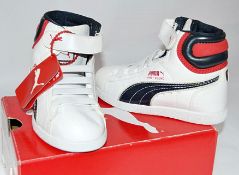 1 x Pair Of PUMA 