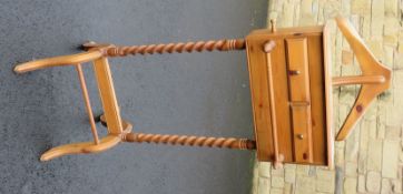 1 x 2-Drawer Pine Mens Valet Stand - CL175 - Location: Altrincham WA14 - NO VAT ON THE HAMMER