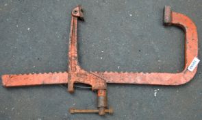 1 x Carver Heavy Duty Clamp - Large Size - Approx 66cm Length - CL202 -  Ref EN191 - Location: