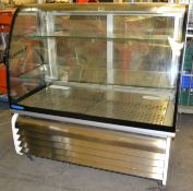 1x Tecfrigo Brio 135 Curved Cake Display - Ref:NCE024 - CL007 - Location: Bolton BL1Dimensions (