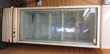 1 x Stand Up Chiller - Ref: 07 - CL173 - Location: Altrincham WA15Dimensions: 2010mm (h) x 670mm (w)