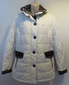 1 x Steilmann Kirsten Size 12 Womens Quilted White/Black Coat /Jacket with Faux Fur Neck- CL210 -