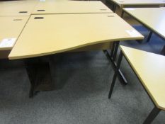 1200 x 1000 shaped cantilever computer desk with c