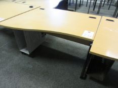 1200 x 1000 shaped cantilever computer desk with c