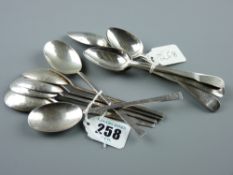 Arts & Crafts style spoons - a set of six silver spoons with plain tapered handles, 3.2 ozs,