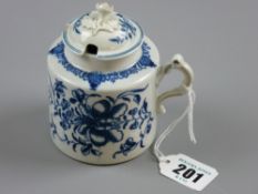 Worcester - circa 1770 blue and white mustard pot and cover decorated in the 'Mansfield' pattern,