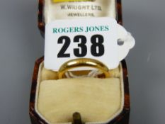 A twenty two carat gold wedding band, 7.2 grms