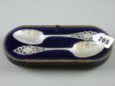 A cased pair of silver hallmarked jam spoons, Sheffield 1909 with pierced handles and bright cut