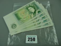 Five mint UK one pound bank notes in sequential numbers, all commemorating Sir Isaac Newton