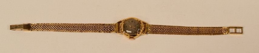 18ct YELLOW GOLD BAUME MERCIER LADIES WRISTWATCH with integral bracelet