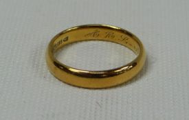 22ct GOLD HEAVY WEDDING BAND, 5.2gms