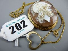 A NINE CARAT GOLD FINE LINK NECK CHAIN with a wishbone style pendant, 3 grms total and an oval