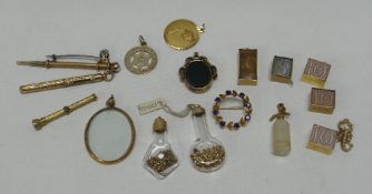 PARCEL OF CHARMS & GOLD PENDANTS etc