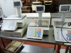 *AN AVERY BERKEL M202 TRIPLE TILL SYSTEM comprising three weigh scales and one with built-in cash