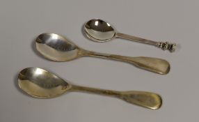 A PAIR OF ELIZABETH II SILVER SPOONS & A REPLICA 'SEAL' SPOON