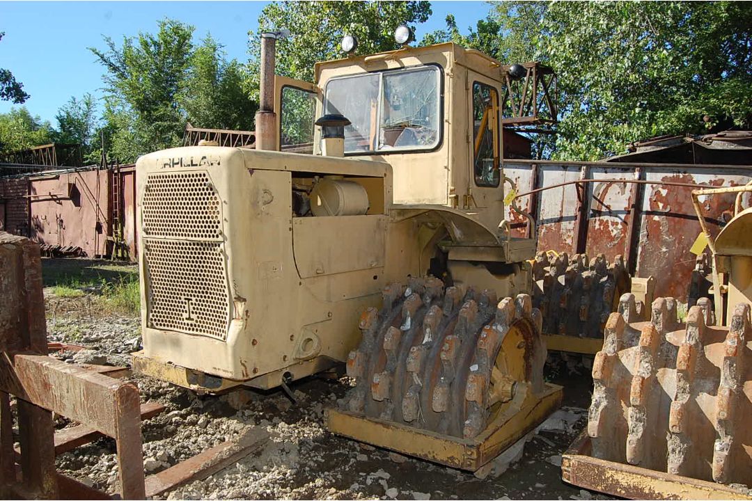 Caterpillar Model #815/B-602/3000 Compactor, Front Blade, SN 251786/91P1368, Hours N/A - Image 3 of 3