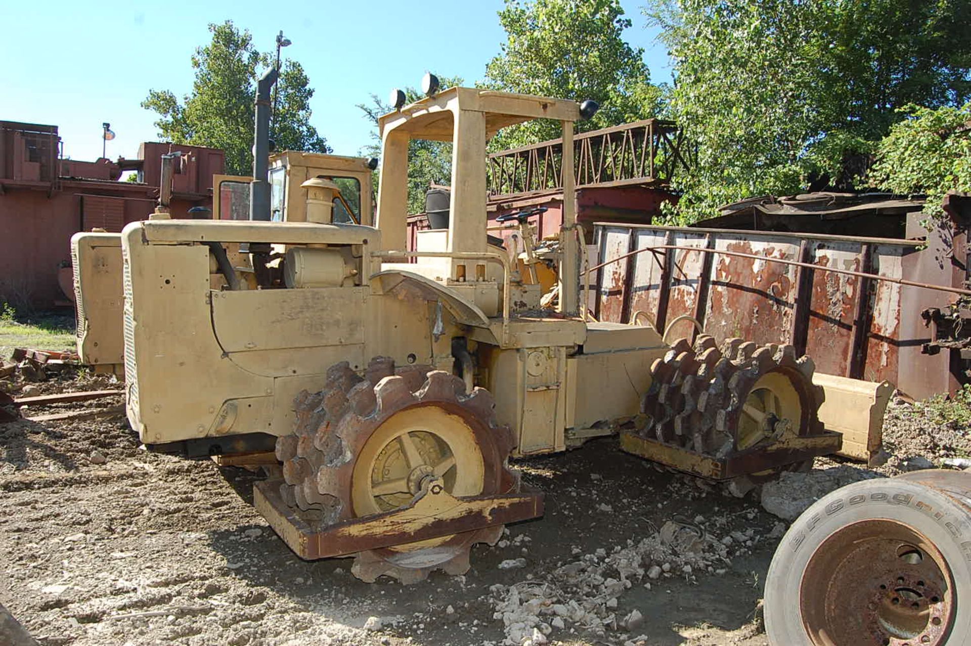 Caterpillar Model # 815/B-602 Compactor, Front Blade, SN N/A