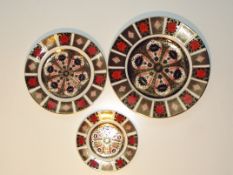 Royal Crown Derby old Imari 1128, 2x large plates,